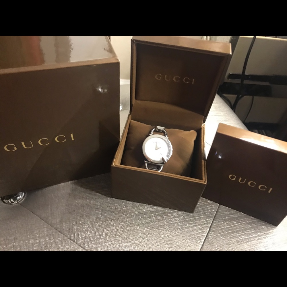 GUCCI watch